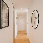 Lägenhet Pescaia - 2 Bedrooms And 2 Balconies In Alvalade