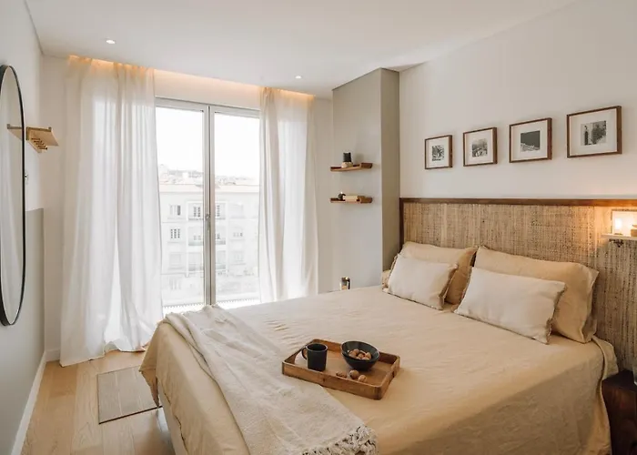 Pescaia - 2 Bedrooms And 2 Balconies In Alvalade 公寓 Lisboa