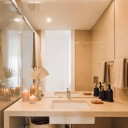 Apartment Pescaia - 2 Bedrooms And 2 Balconies In Alvalade Lissabon